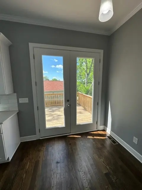 Door to Porch - 4347 Old Goins Rd