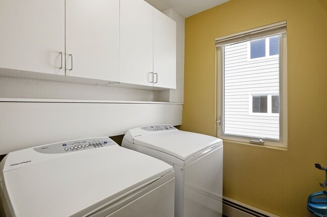 Building Photo - 617 N Street