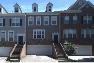 Building Photo - 3645 Edgemont Dr