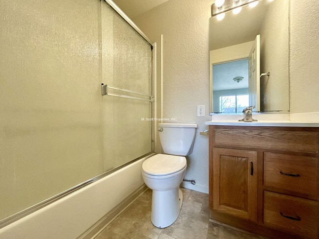 Building Photo - 925 Opalite Dr