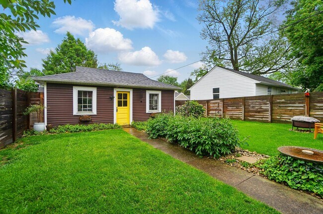 Building Photo - 3000 Hillside Ave
