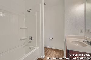 Building Photo - 15111 Pandion Dr