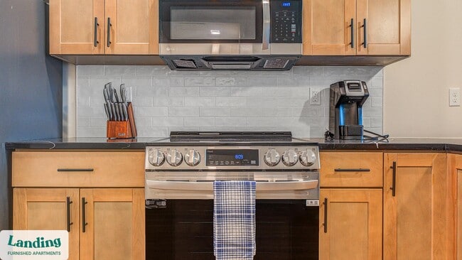 Building Photo - 1999 E Boston St