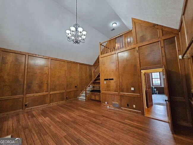 Building Photo - 5525 Wedgewood Ct SW