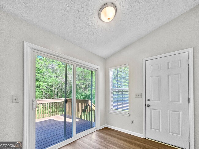 Building Photo - 4254 Catalpa Park