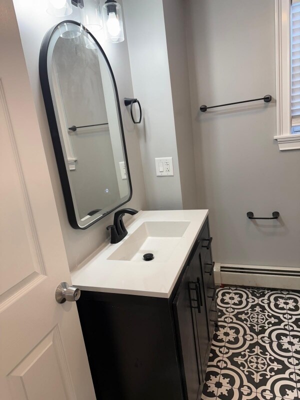 Building Photo - 8 Octavia St