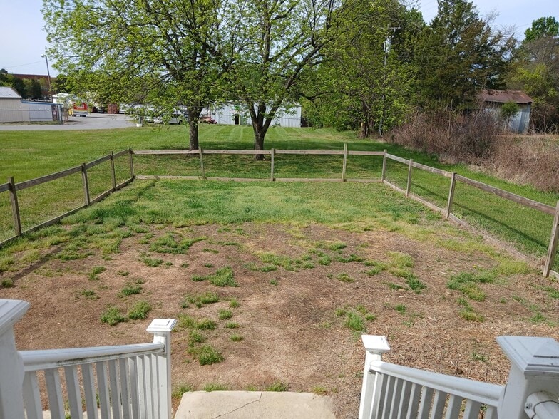 Building Photo - 1937 Trinity Church Rd