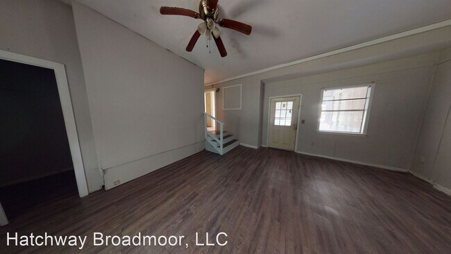 Building Photo - 4 br, 2.5 bath House - 4240 Oakhill
