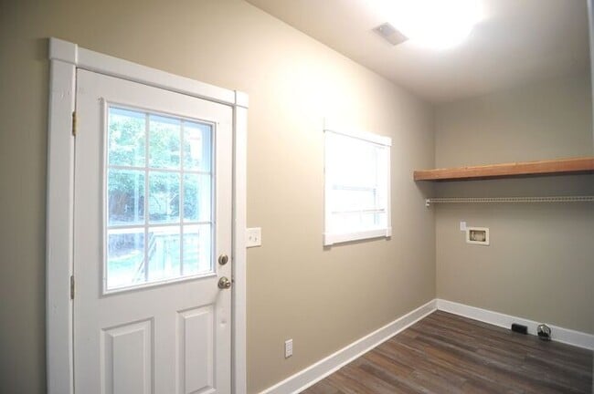 Building Photo - 202 Beirne Ave NW