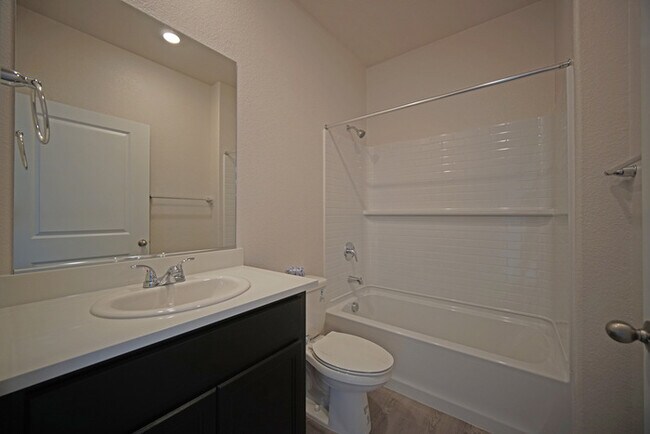 Building Photo - brand-new, never-before-lived-in 3-bedroom, 2-bathroom home with solar!