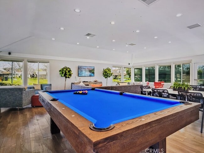 Building Photo - 129 Tangelo