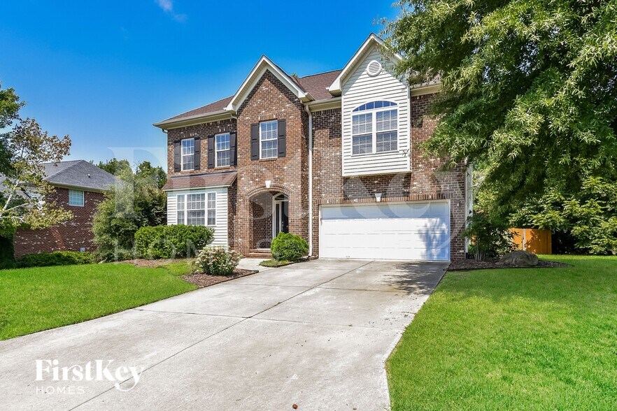 Building Photo - 6383 Clubside Dr