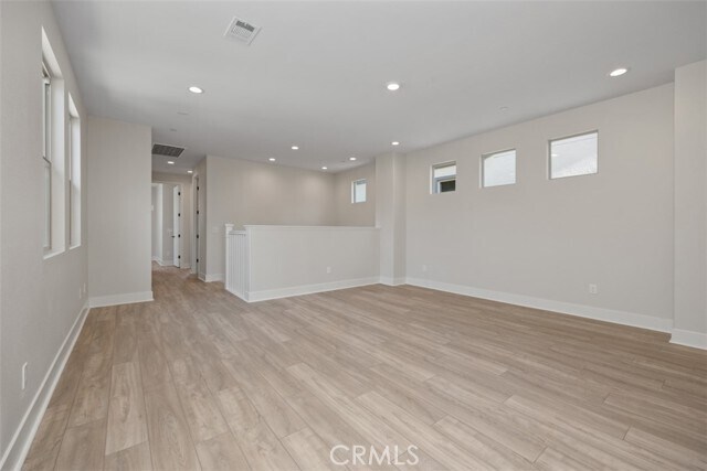 Building Photo - 9355 Astor