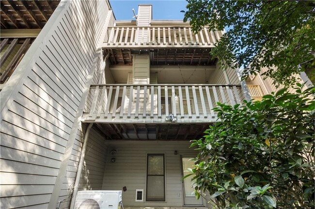 Building Photo - 1467 Monroe Dr NE