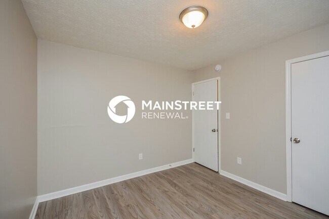 Building Photo - 4 Bedroom Pet-Friendly Home in Ellenwood, GA with Main Street Renewal