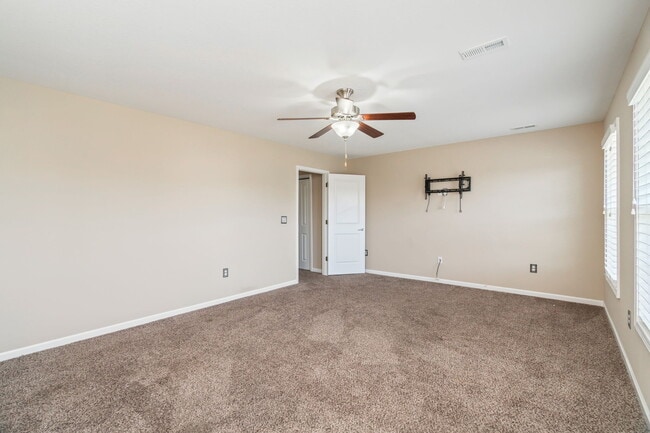 Building Photo - 7713 Budding Vine Ln