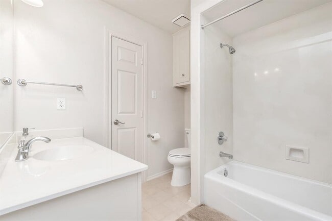 Building Photo - 13402 Sweet Surrender Ct