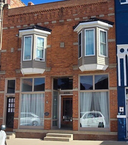 Building Photo - 23057 E Main St