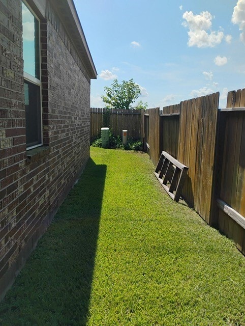 Building Photo - 220 Elm Patch Dr