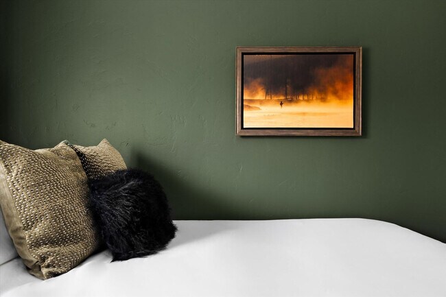 Building Photo - 323 Deer Creek Rd