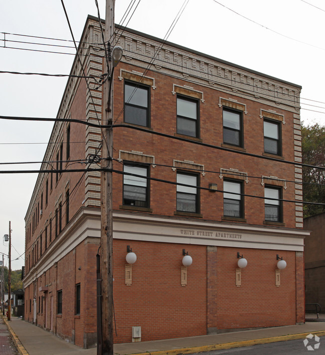 Primary Photo - White Street Apartments