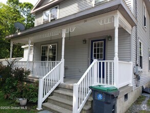 Building Photo - 14 Marion Ave