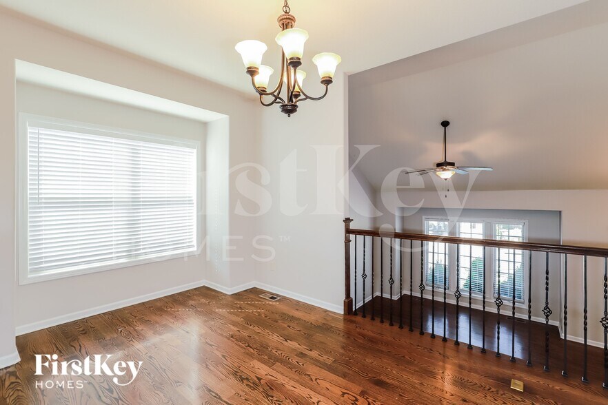 Building Photo - 10115 NE 103rd St