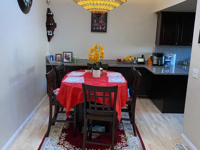 Building Photo - 1344 Merrivale West Sq