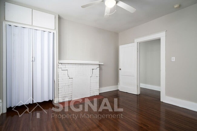 Building Photo - 1738 Damon St