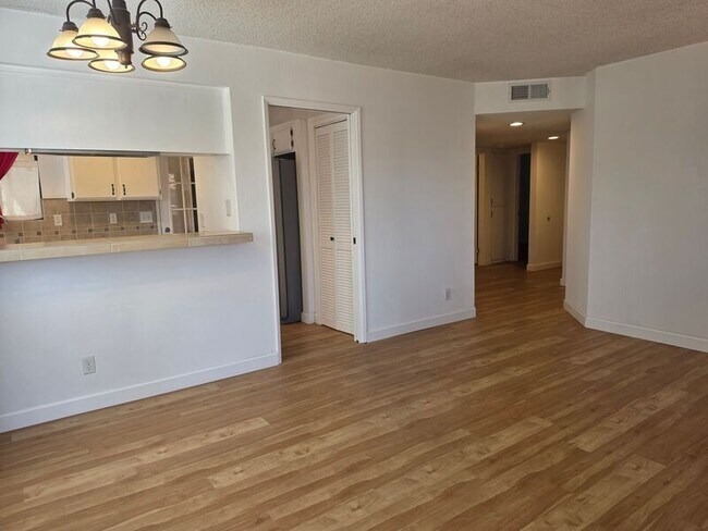Building Photo - 28201 Montecito