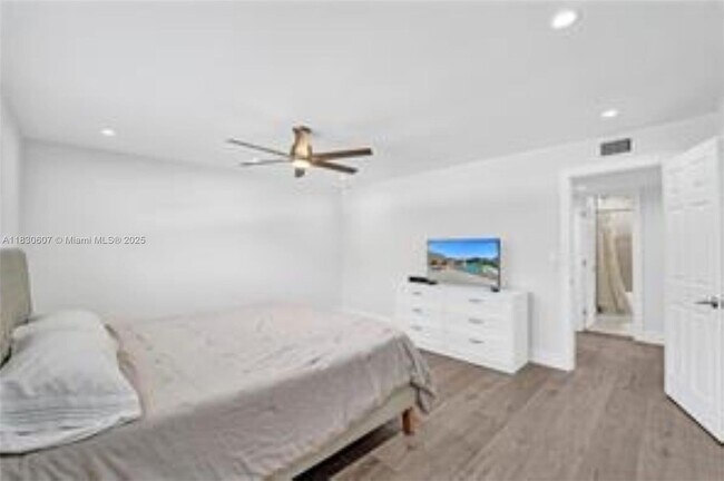 Building Photo - 4100 N 58th Ave