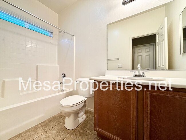 Building Photo - 14312 Sierra Grande St