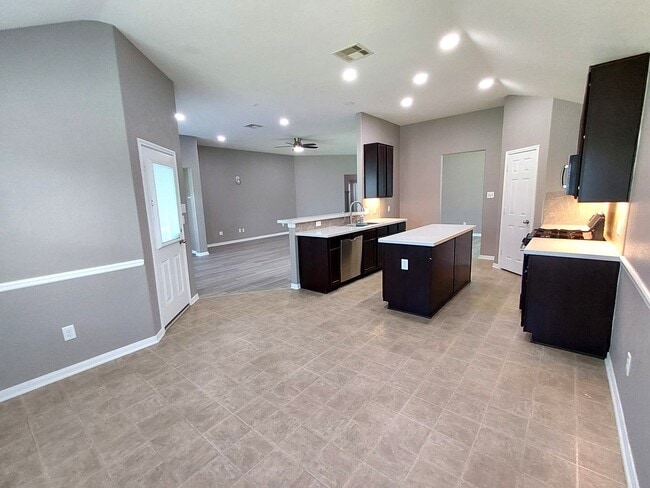 Building Photo - 23150 Quiet Heron Ct