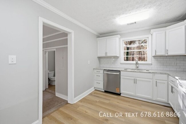 Building Photo - 119 Glen Iris Dr