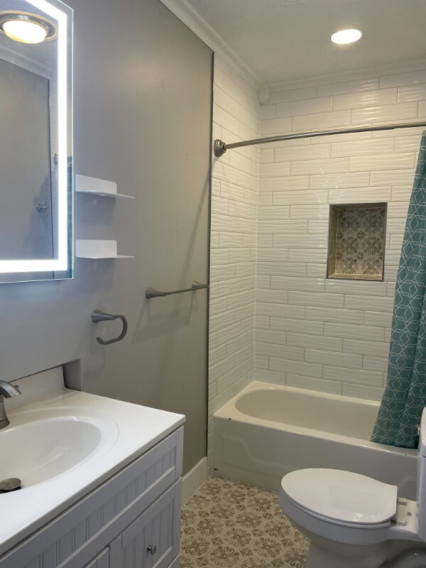 Building Photo - 1081 Harrison Ave