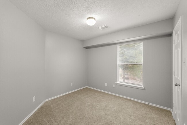 Building Photo - 17515 Kennesaw Mountain Ln