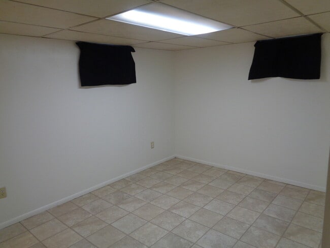 Building Photo - 522 Avenue F