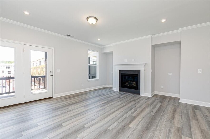 Building Photo - 517 Hardy Dr