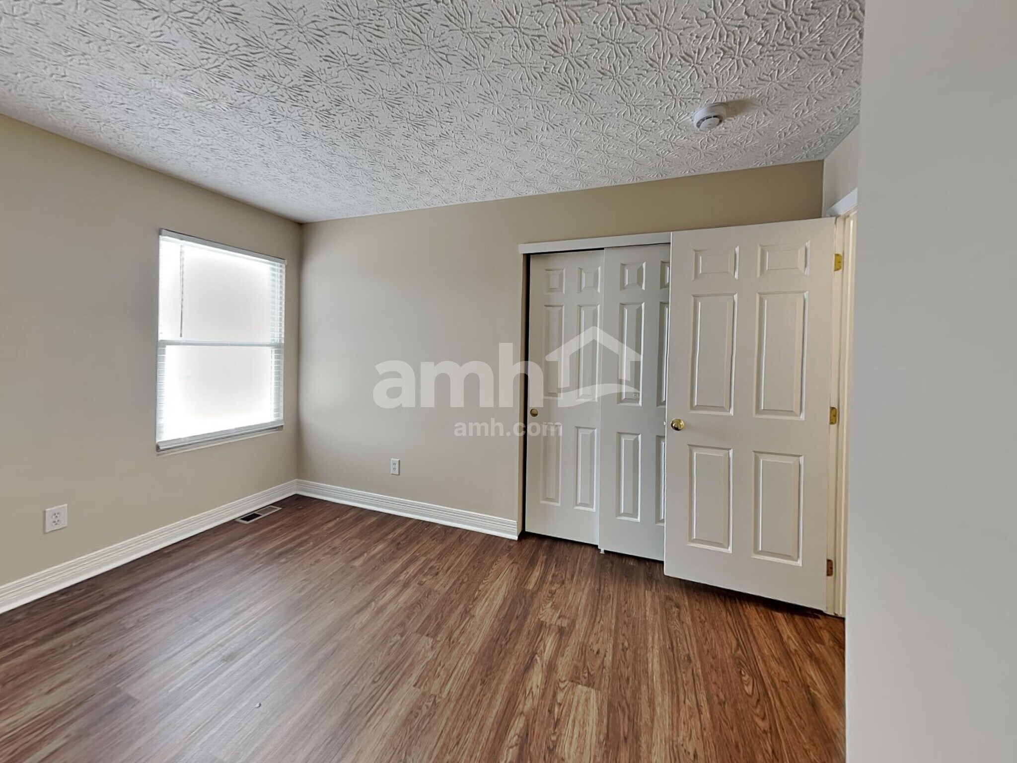 Building Photo - 82 Richard Ave