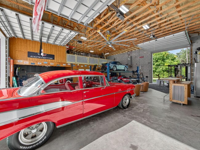 Building Photo - 17593 Winterhawk Trail