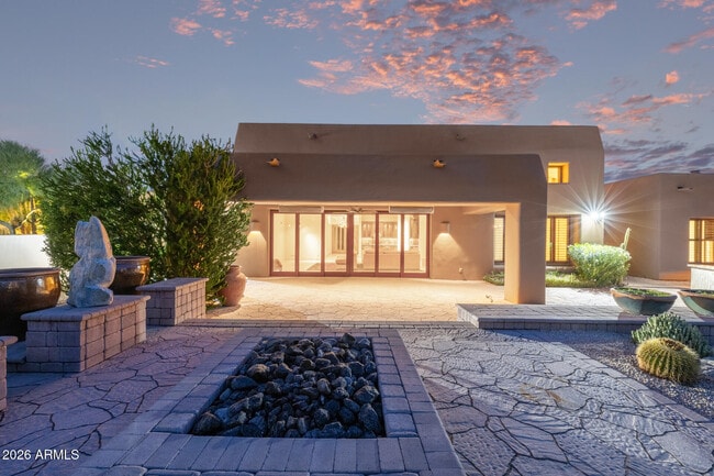 Building Photo - 8406 E Calle Buena Vista