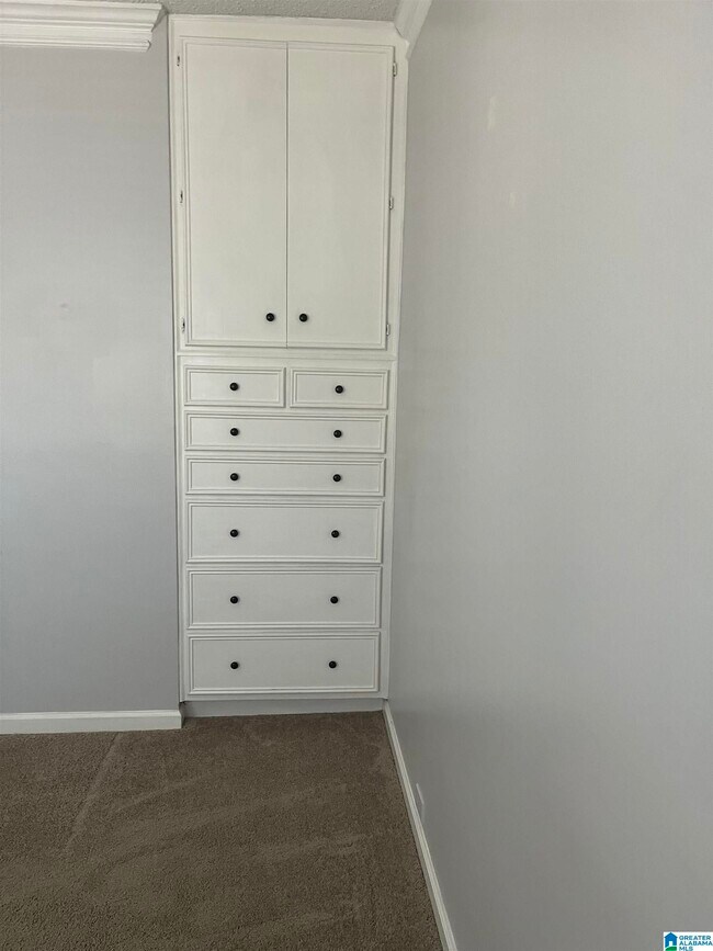 Building Photo - 1932 Waterford Pl