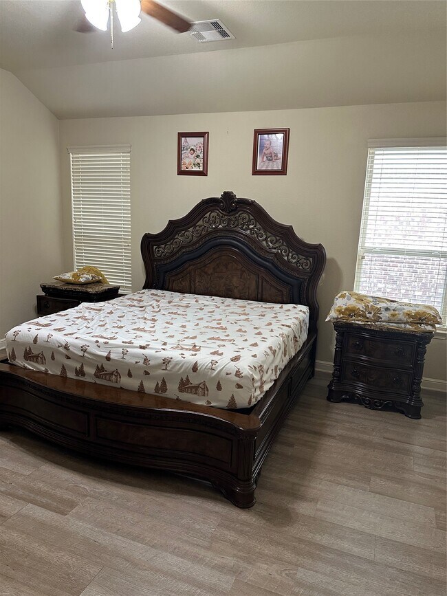 Building Photo - 18726 Bene Vista Dr