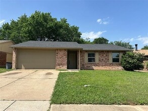 Building Photo - 7213 Chatham Rd