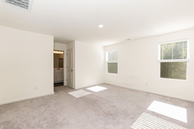Building Photo - Spacious 4-Bedroom Home with Open Layout