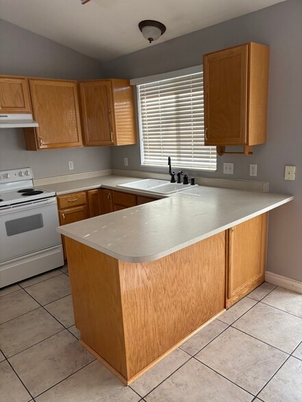 Kitchen2 - 474 S 1300 E