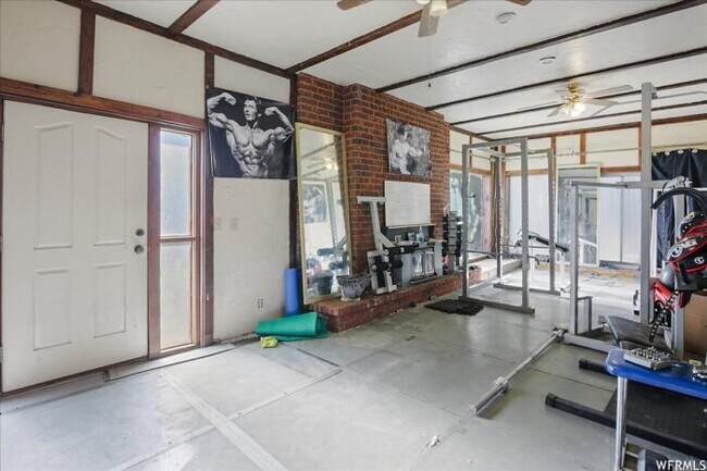 Building Photo - 5 bedroom in Pleasant View UT 84414