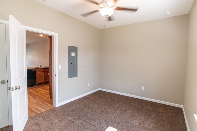 Building Photo - 2202 Del Carmel Way