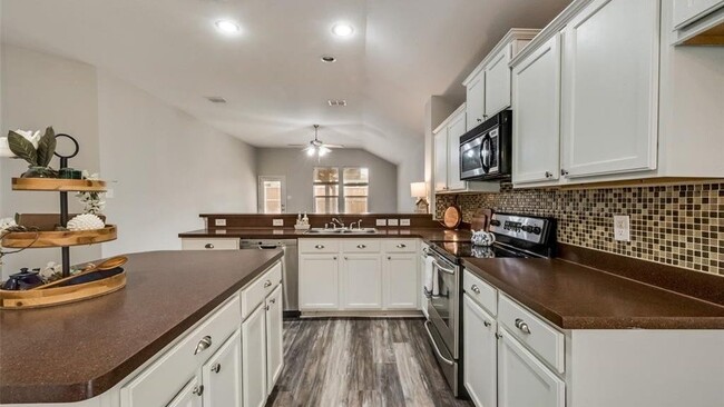 Building Photo - 1021 Cottontail Dr
