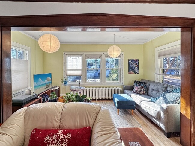 Building Photo - 2011 Ashland Ave